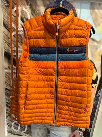 Cotopaxi Men's Puffer Vest, Pumpkin