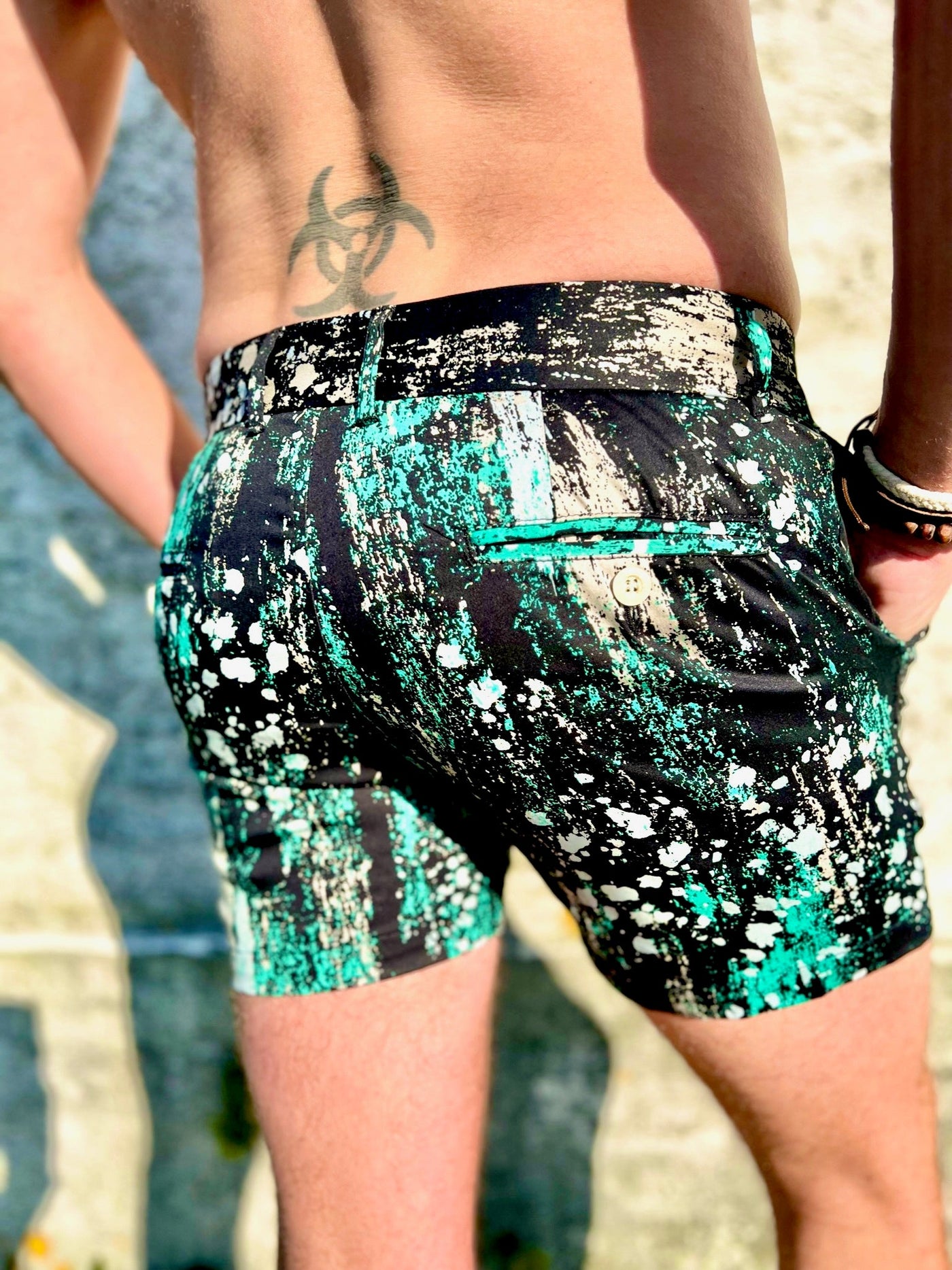 speckles black short