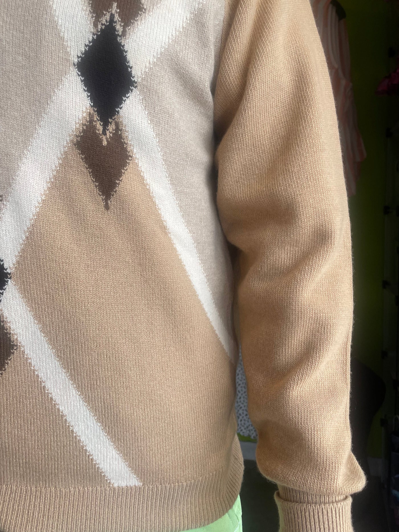Vintage Size 42/L Intarsia Gladstone of Hawick Smith's Cashmere V-Neck Sweater