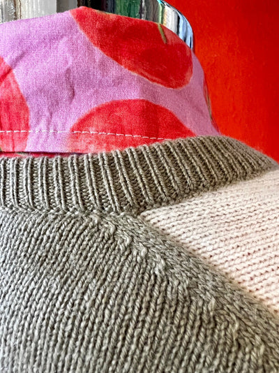 Ballantyne 100% Cashmere V-neck (L/44)